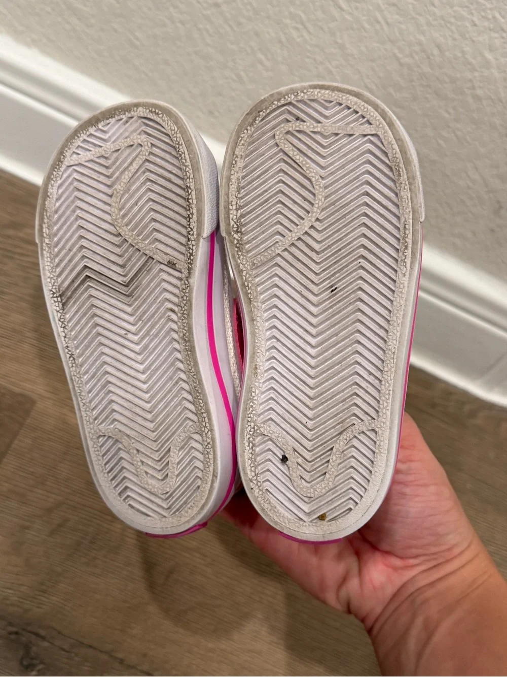 Nike court legacy sneakers pink & white toddler girls 7c